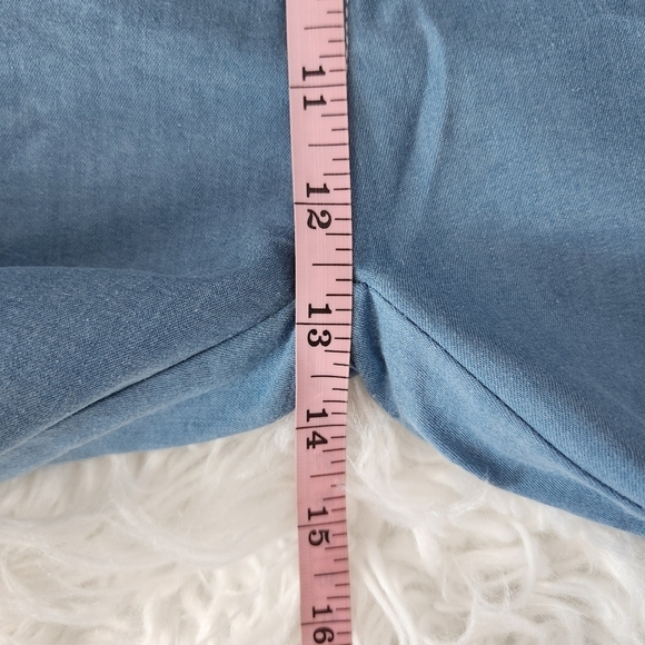 Thrill Jeans Plus Size Organza Detail Straight Leg Jeans. Light Wash. Si… - Picture 7 of 9